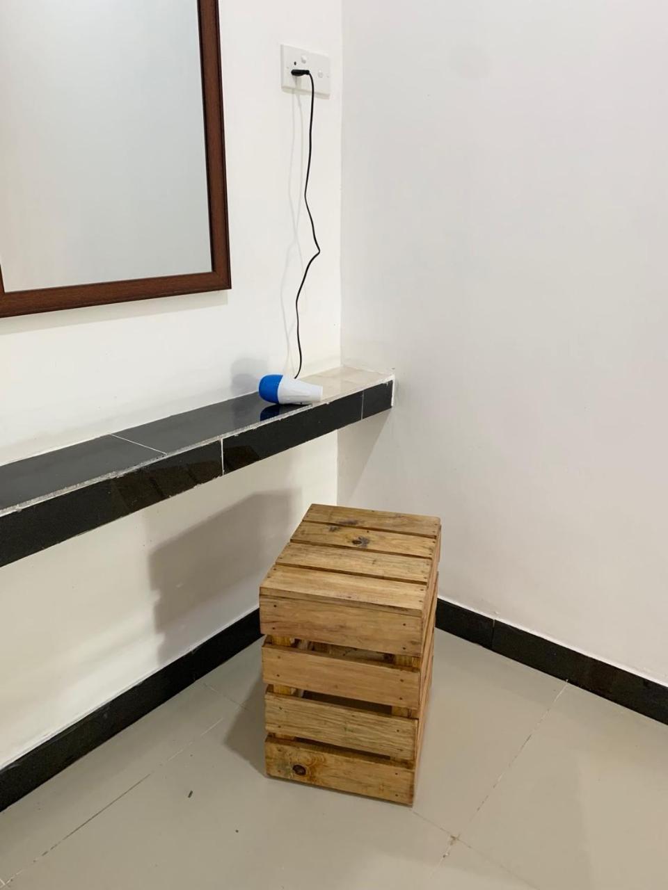 Manju Homestay Сигирия Экстерьер фото