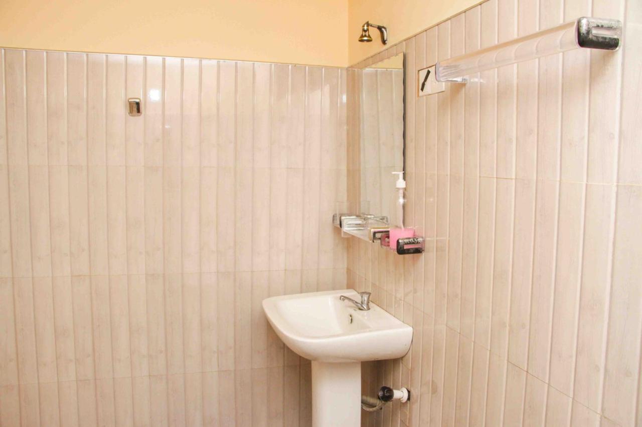 Manju Homestay Сигирия Экстерьер фото