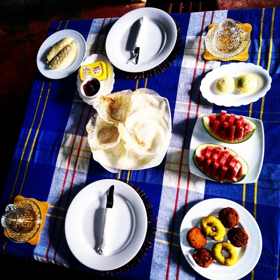 Manju Homestay Сигирия Экстерьер фото
